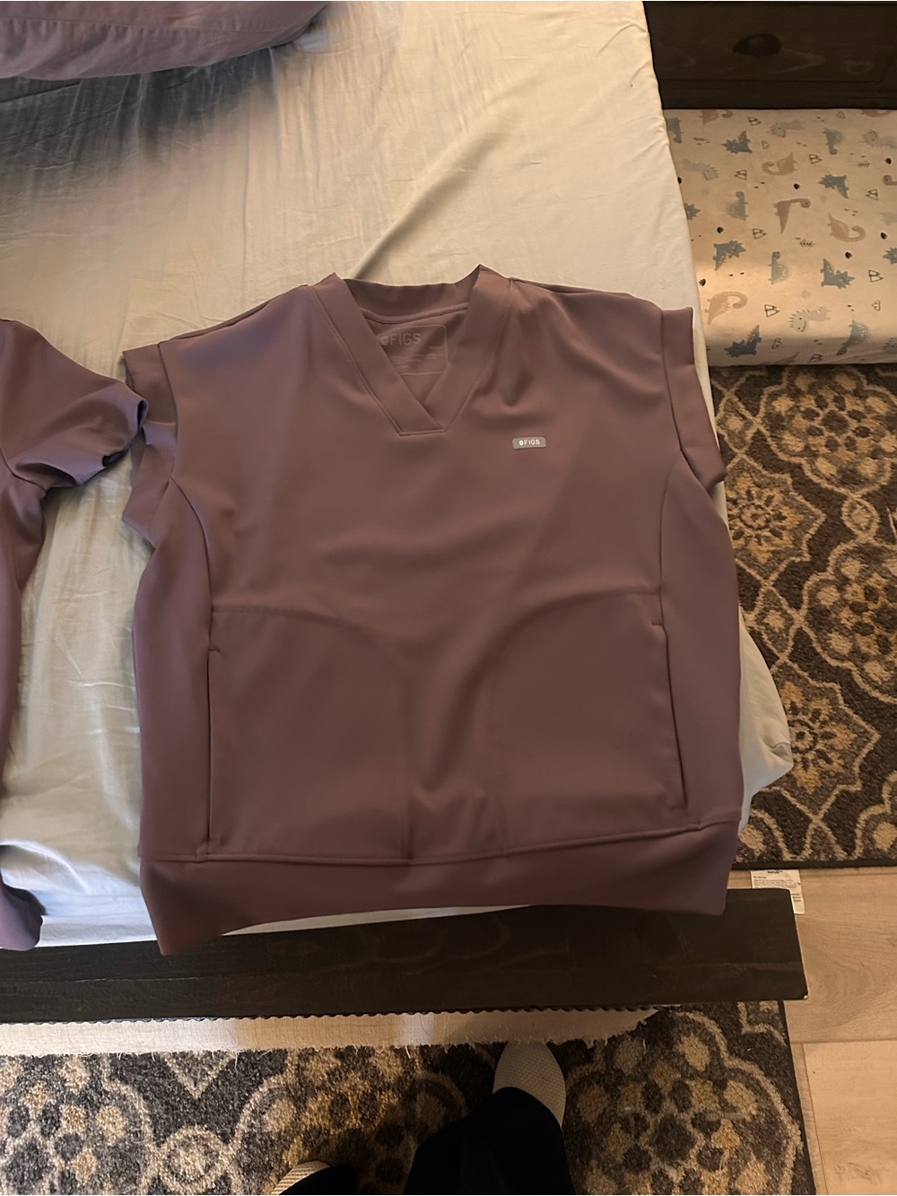 FIGS women’s professional scrub top plum medium